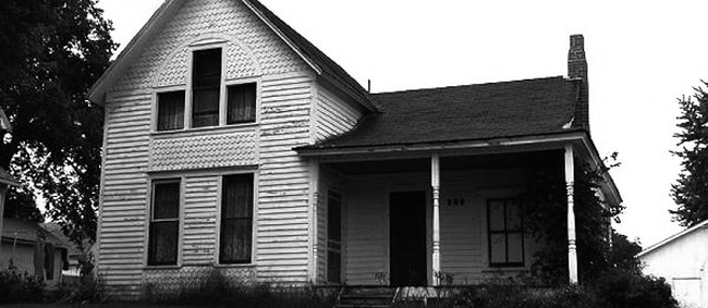 Front view of Villisca ax house